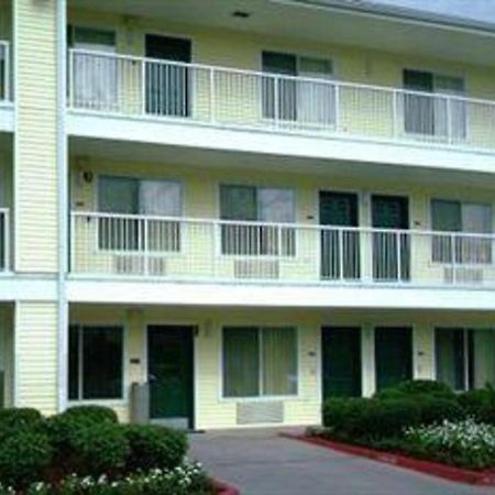 Hometowne Studios By Red Roof Lake Charles - Sulphur Exterior photo